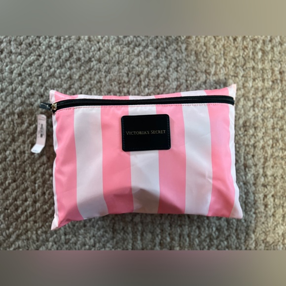 NEW‼️ VICTORIA'S Secret Lightweight & Pakable Weekend Tote Bag striped 2pc - Picture 13 of 16